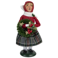 Byers' Choice - Walker Family Girl Caroler