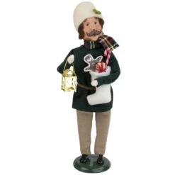 Byers' Choice - Stocking Family Man With A White Stocking Caroler