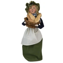 Byers' Choice - Cries Of London Woman Selling Bread Caroler