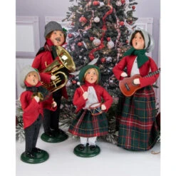 Byers' Choice - Musical Family Woman With A Guitar -Ornaments Shop Byers Choice Musical Family 52699.1684939204
