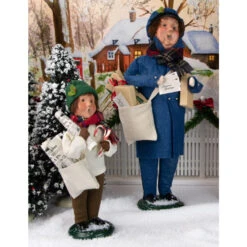 Byers' Choice - Postman Caroler -Ornaments Shop Byers Choice Postman Caroler scene 22566.1685544922