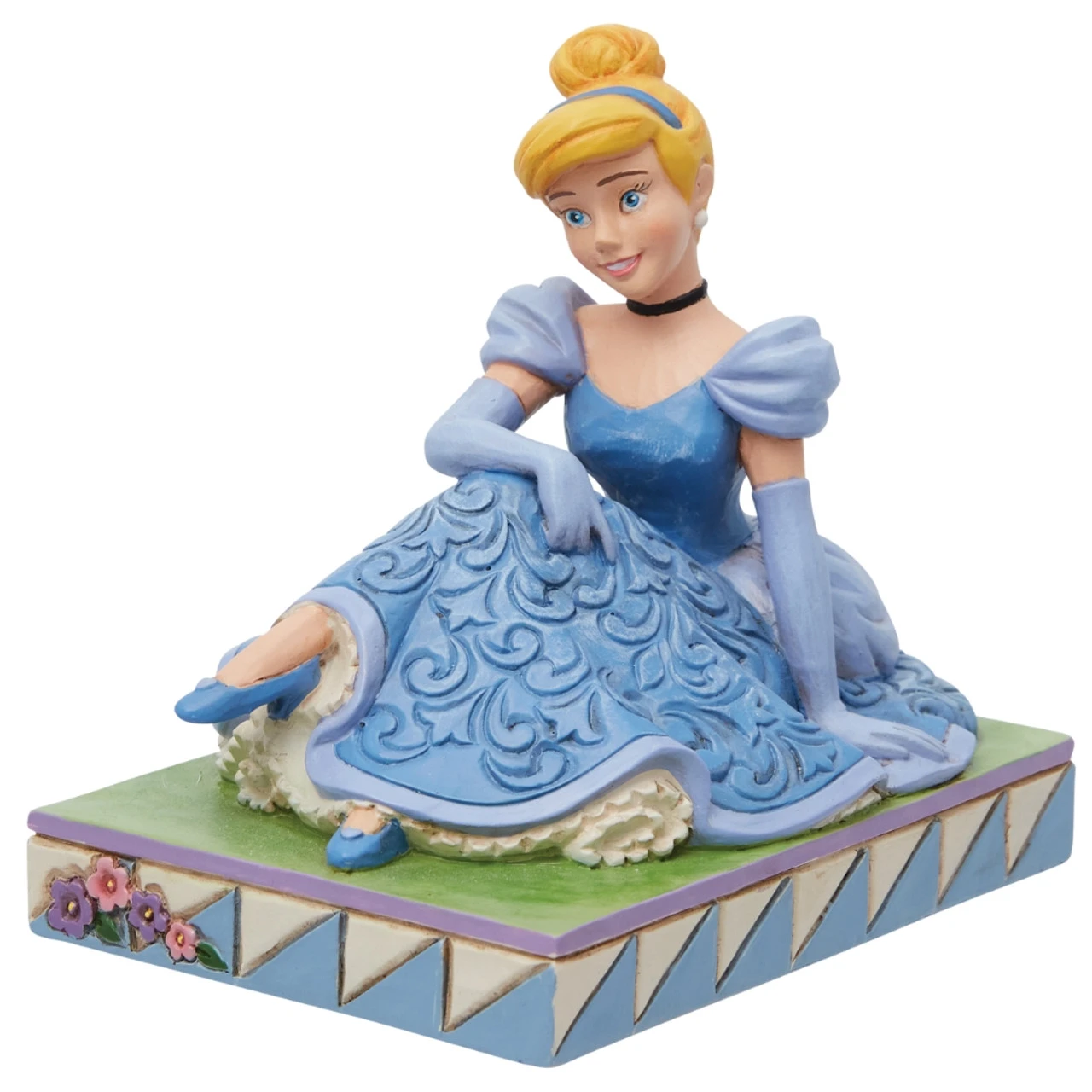 Jim Shore - Disney Traditions - Cinderella Personality Pose Figurine 3 Jim Shore - Disney Traditions - Cinderella Personality Pose Figurine
